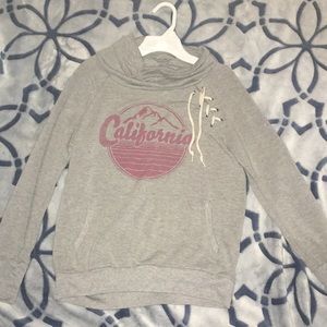 Women’s sweatshirt